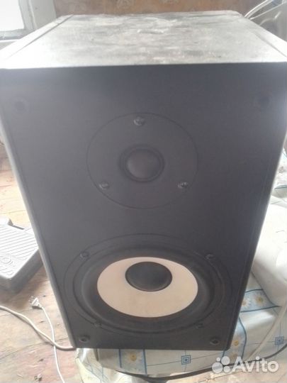 Музыкальная колонка