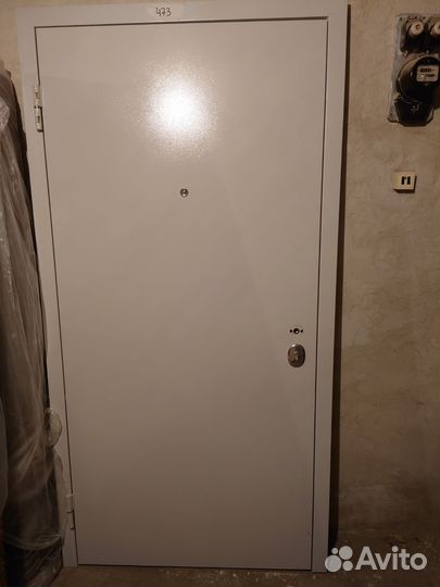 Дверь входная железная