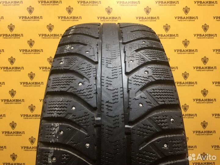 Bridgestone Ice Cruiser 7000 215/65 R16 98T