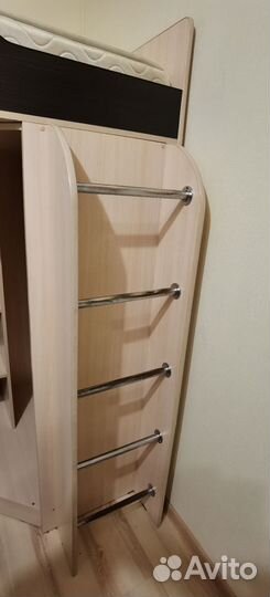 Кровать чердак