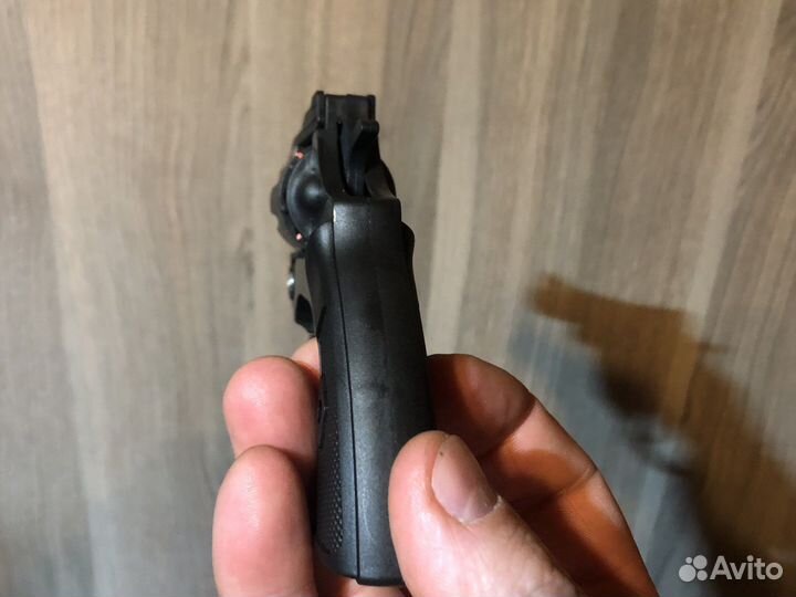 Пистолет игрушечный с пистонами. Новый в коробке