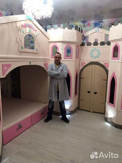 Детская кровать замок