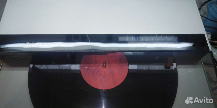 Проигрыватель винила technics. SL-DL5
