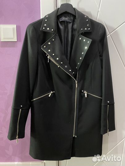 Пальто Zara 44
