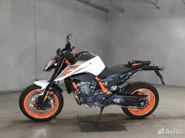 KTM 890 Duke R 2021г. Пробег: 2км, Оценка: 4.5