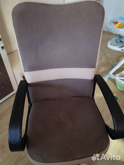Компьютерное кресло
