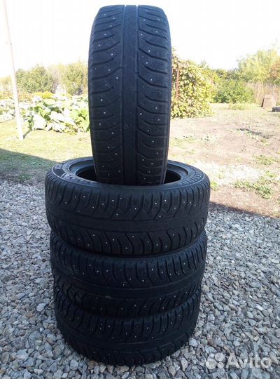 Bridgestone Ice Cruiser 7000 205/55 R16 91T