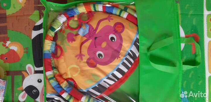 Развивающий коврик