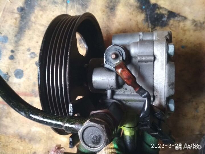 Насос гур Киа Карнивал к5м