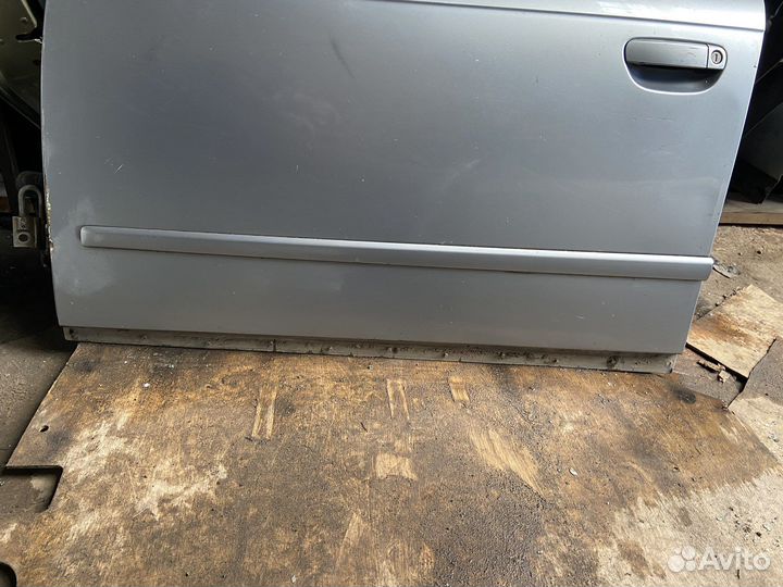 Дверь передняя левая Audi A4 B7