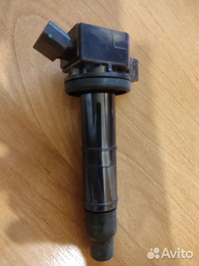 Катушка зажигания Toyota Camry 2az-fe