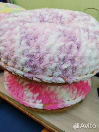 Подушка пончик