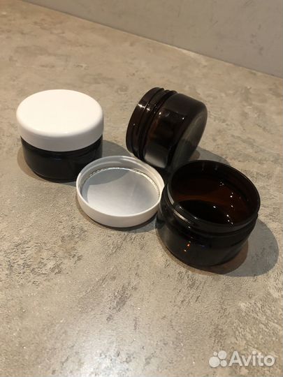 Банка для крема с крышкой