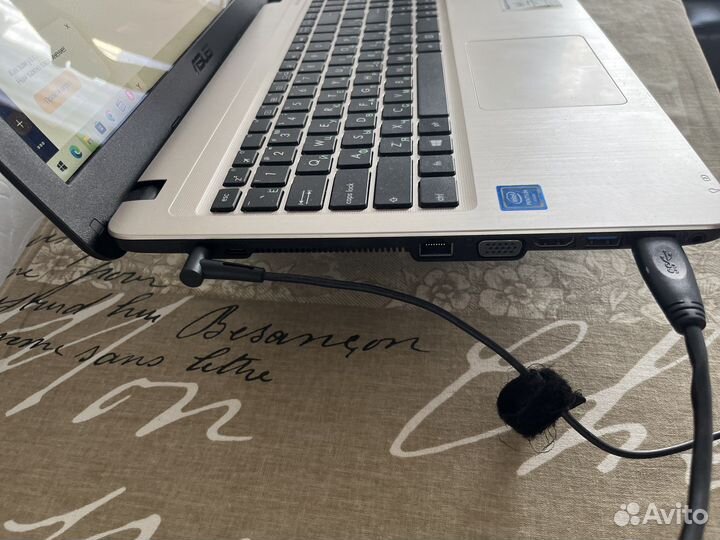 Ноутбук Asus x540s