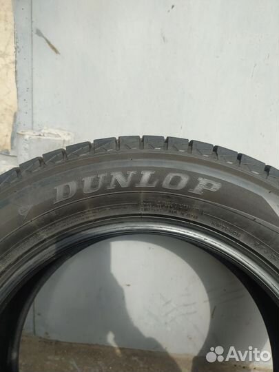 Dunlop Winter Maxx SJ8 235/60 R17
