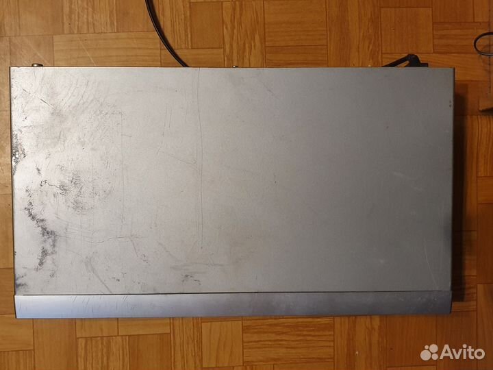 Видеомагнитофон с DVD плеером Toshiba SD-26VSR