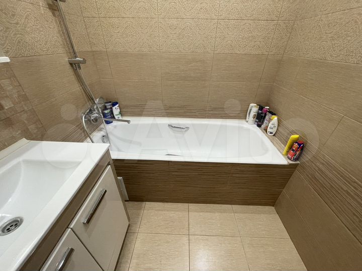 3-к. квартира, 90 м², 6/14 эт.