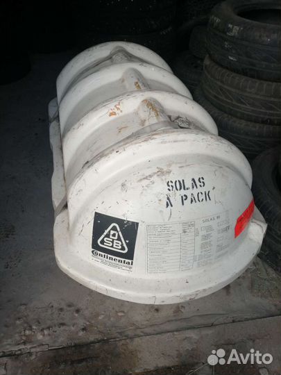 Плот спасательный