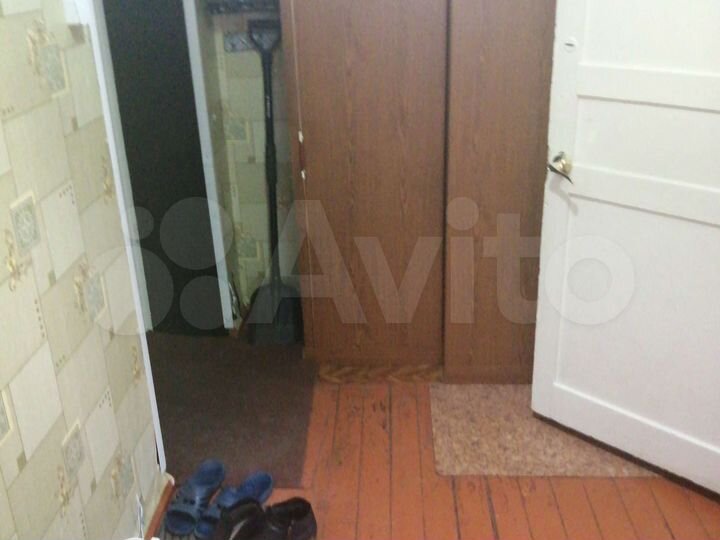 Комната 24,8 м² в 3-к., 1/2 эт.