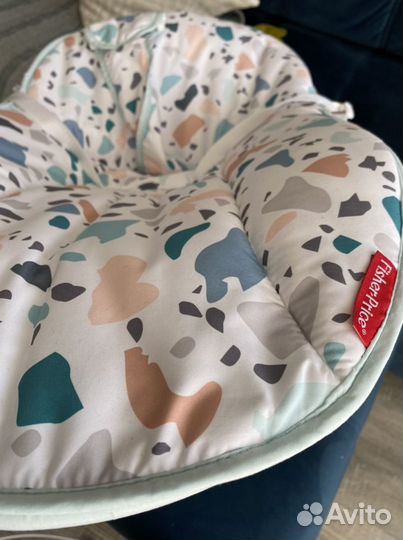 Шезлонг fisher price