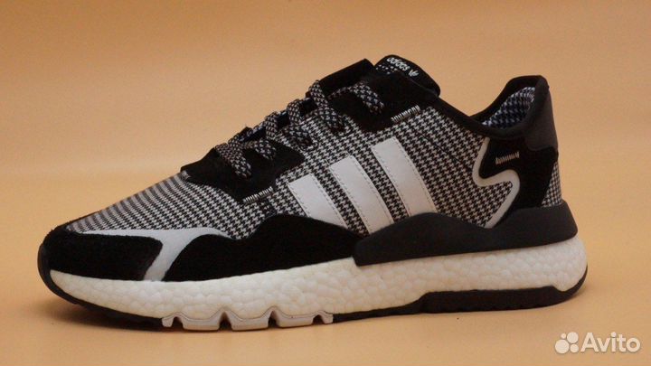 Кроссовки Adidas Boost Nite Jogger