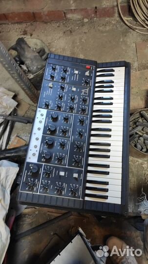 Электромузыкальный синтезатор Поливокс