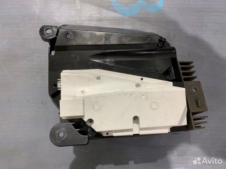 Проекционный дисплей Cadillac Escalade 4