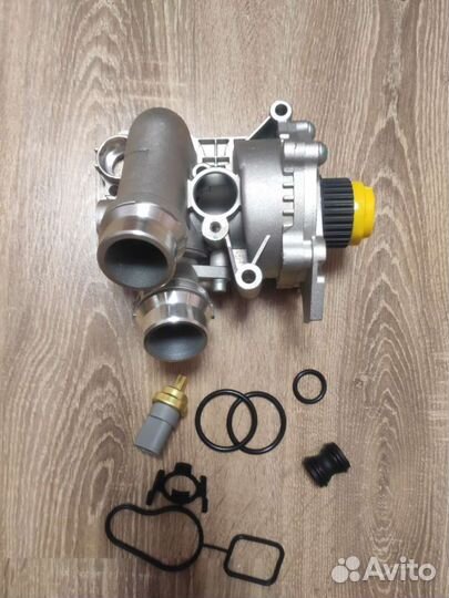 Новая металлическая помпа в сборе