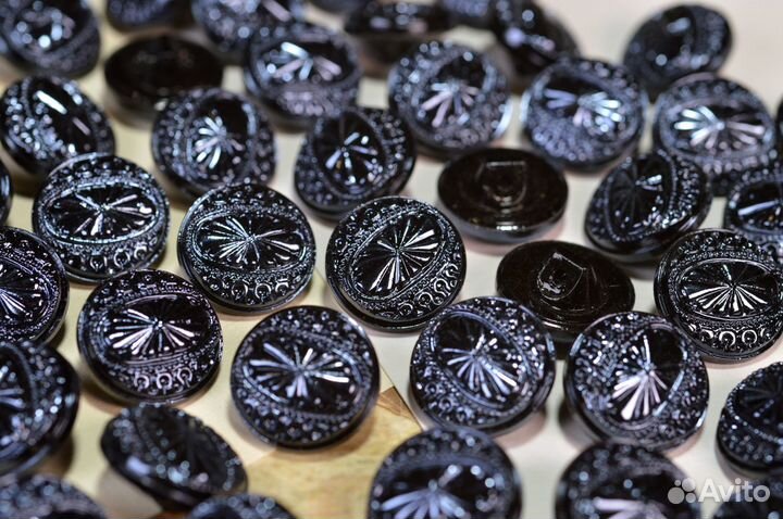 Пуговицы из стекла