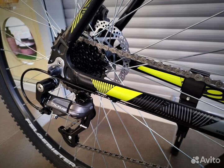 Велосипед Stinger Graphite Pro 29