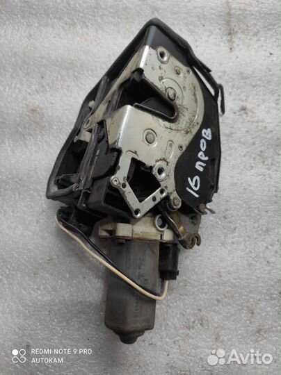 Замок двери передний правый BMW 745 e65