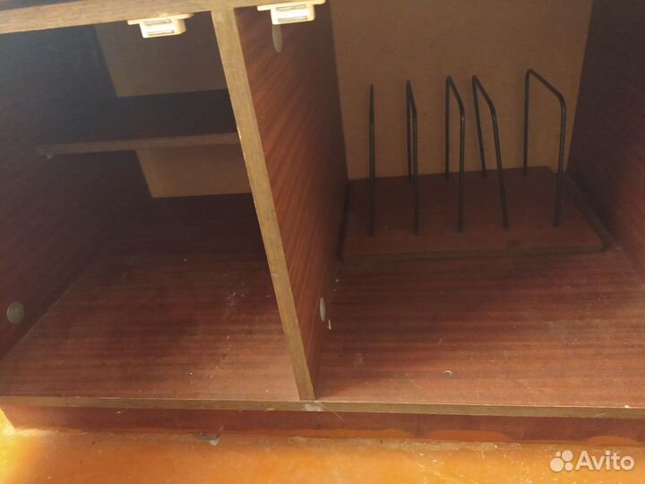 Ретро-тумба под телевизор СССР