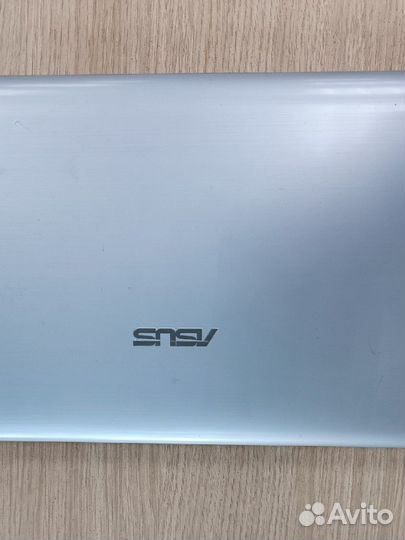 Asus Eee PC 1215 B