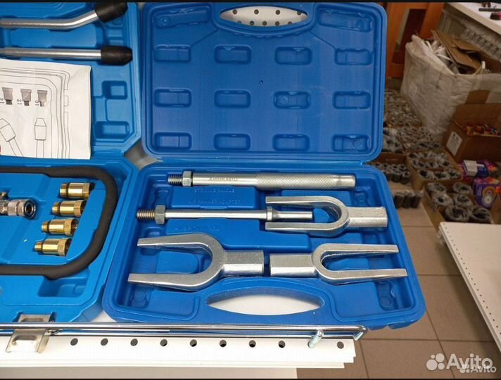 Набор для снятия рулевых и шаровых соединений