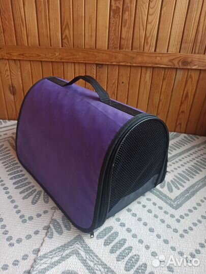 Переноска для кошек и маленьких собак