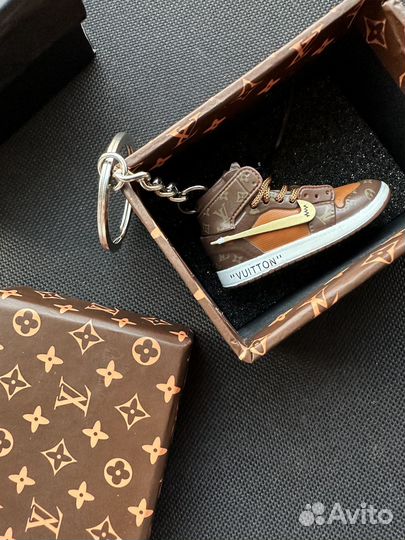 Брелок на сумку/ключи кроссовок, 1шт