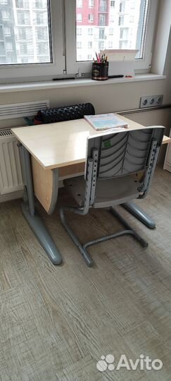 Растущая парта и стул