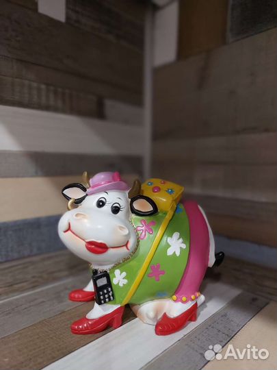 Копилка Корова (статуэтка)