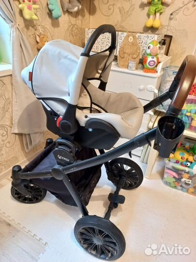 Коляска 3 в 1. Экокожа