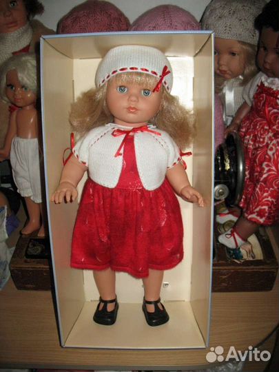 Куклы. Много