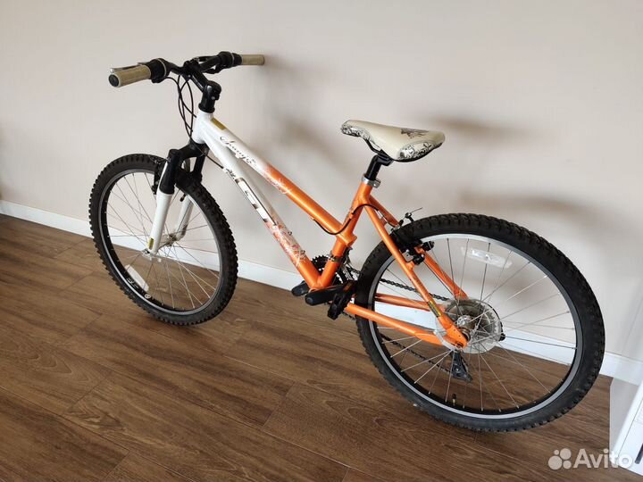 Велосипед подростковый GT Laguna 24