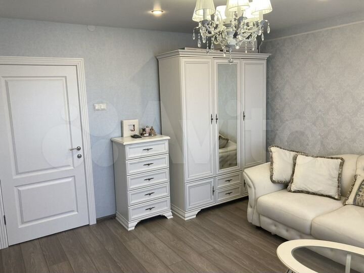 2-к. квартира, 60 м², 17/25 эт.