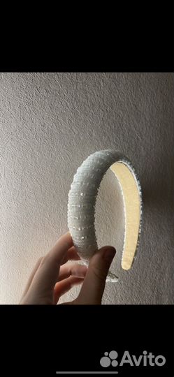 Ободок из бисера нарядный