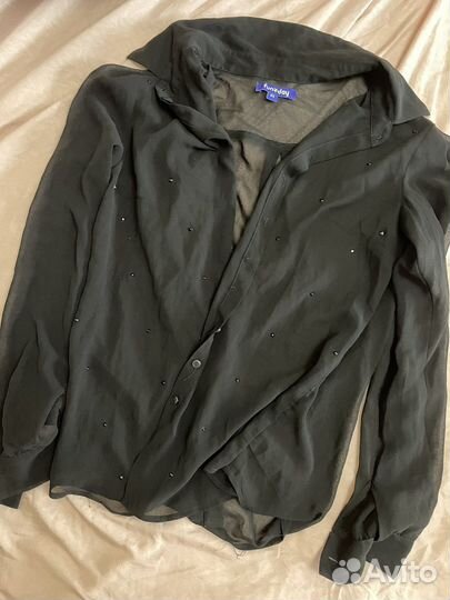 Два пакета женских вещей (42)