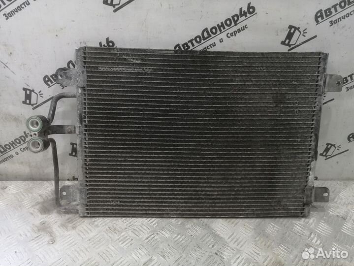 Радиатор кондиционера Renault Megane 1