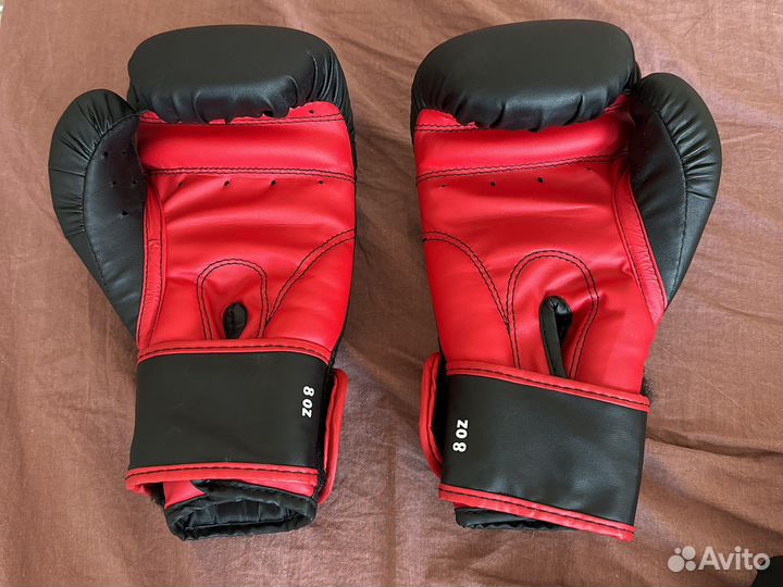 Боксерские перчатки