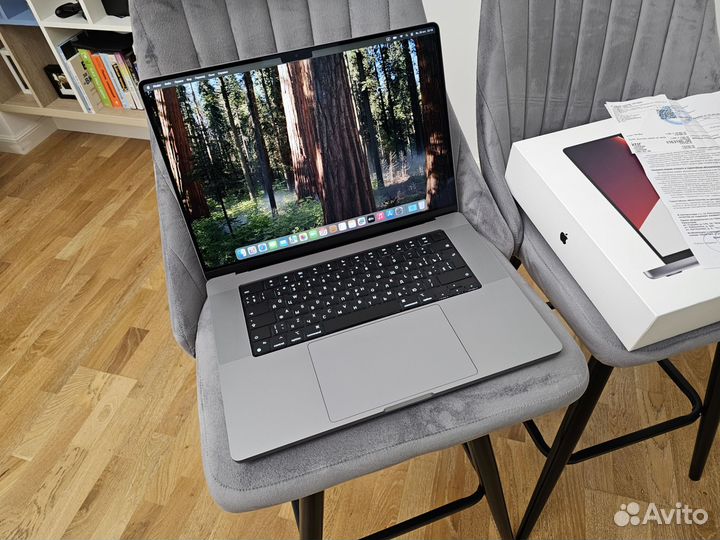 MacBook Pro 16 m1 pro, гарантия, идеал, 70 циклов