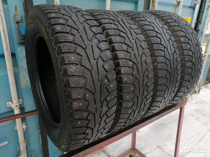 Nokian Tyres Hakkapeliitta SUV 5 235/65 R17 103P