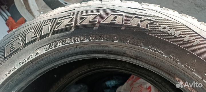 Bridgestone Blizzak DM-V1 255/55 R18 109R