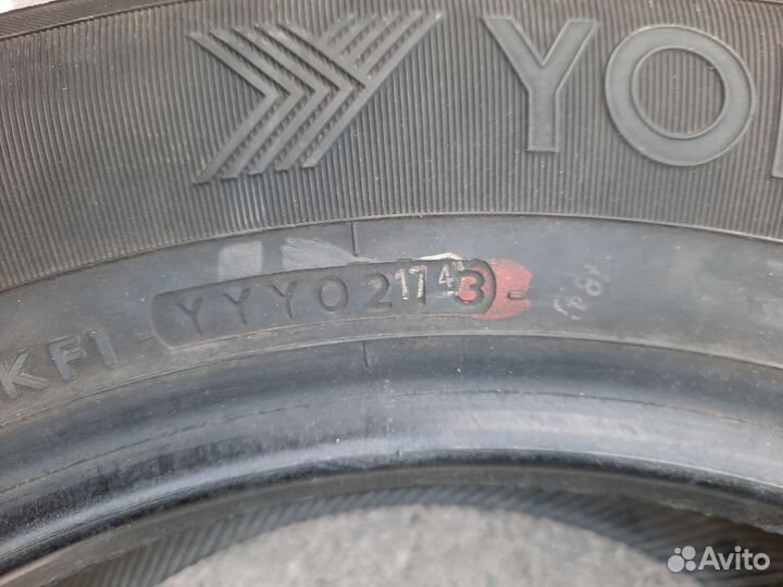 Yokohama C.Drive2 AC02B 215/60 R16